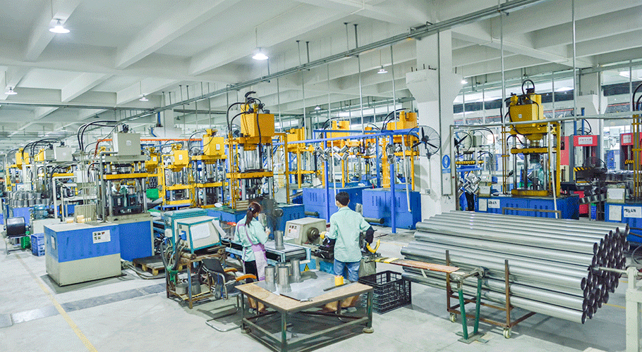 五金車間生産線